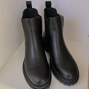 STEVE MADDEN “DAYTON” BLACK BOOT. SIZE 7.0. BRAND NEW WITH BOX.